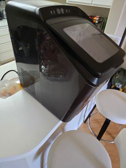 Ice maker