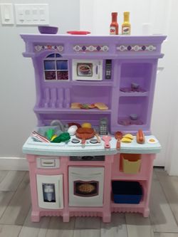 Step 2 Play Kitchen For Toddlers