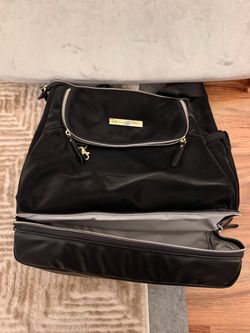 Petunia Pickle Bottom Pivot Backpack/shoulder Diaper Bag