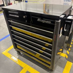 Snap-On Tool Box KRSC46HPC – 46” Roll Cab – Black High Gloss