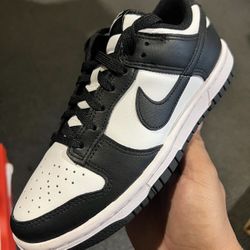 Nike Retro Dunk Low Panda Men’s Size 9.0
