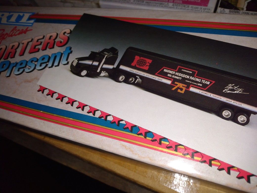 Ertl Transport Haulers Sold Separately