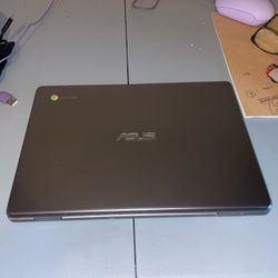 Asus Chromebook Excellent Condition 
