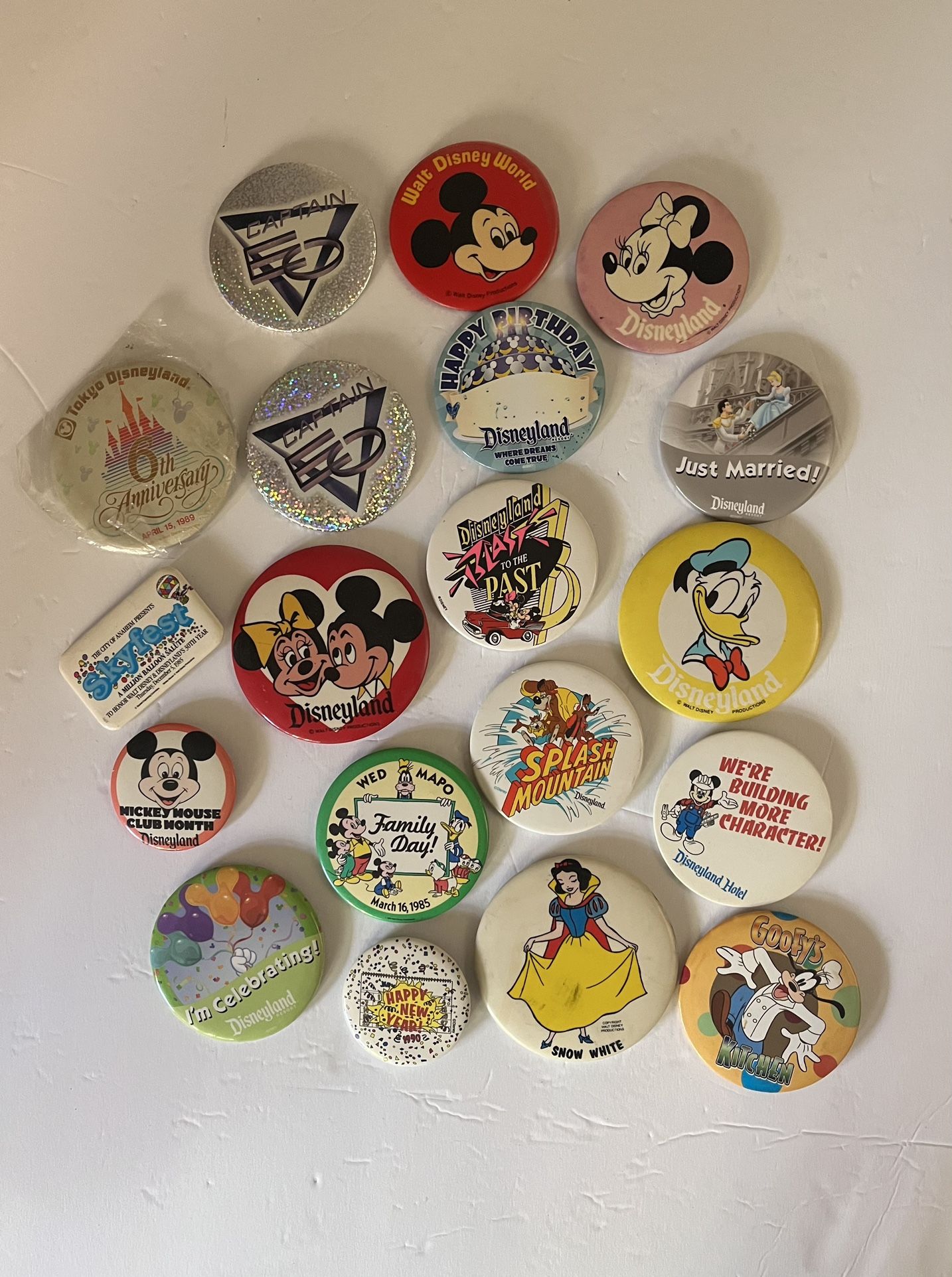 Disneyland Button Lot  (19)