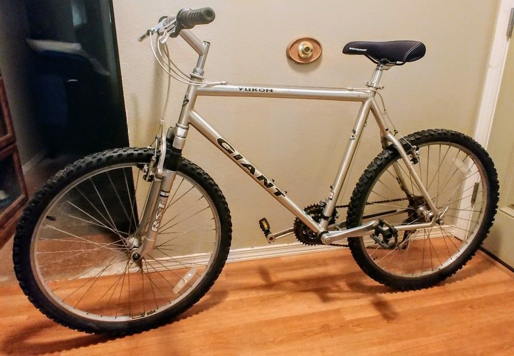 Giant Yukon SE 21 Speed Men's Mountain Bike