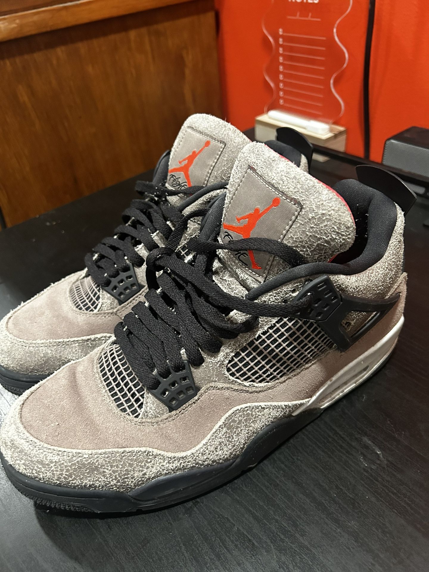 Jordan 4