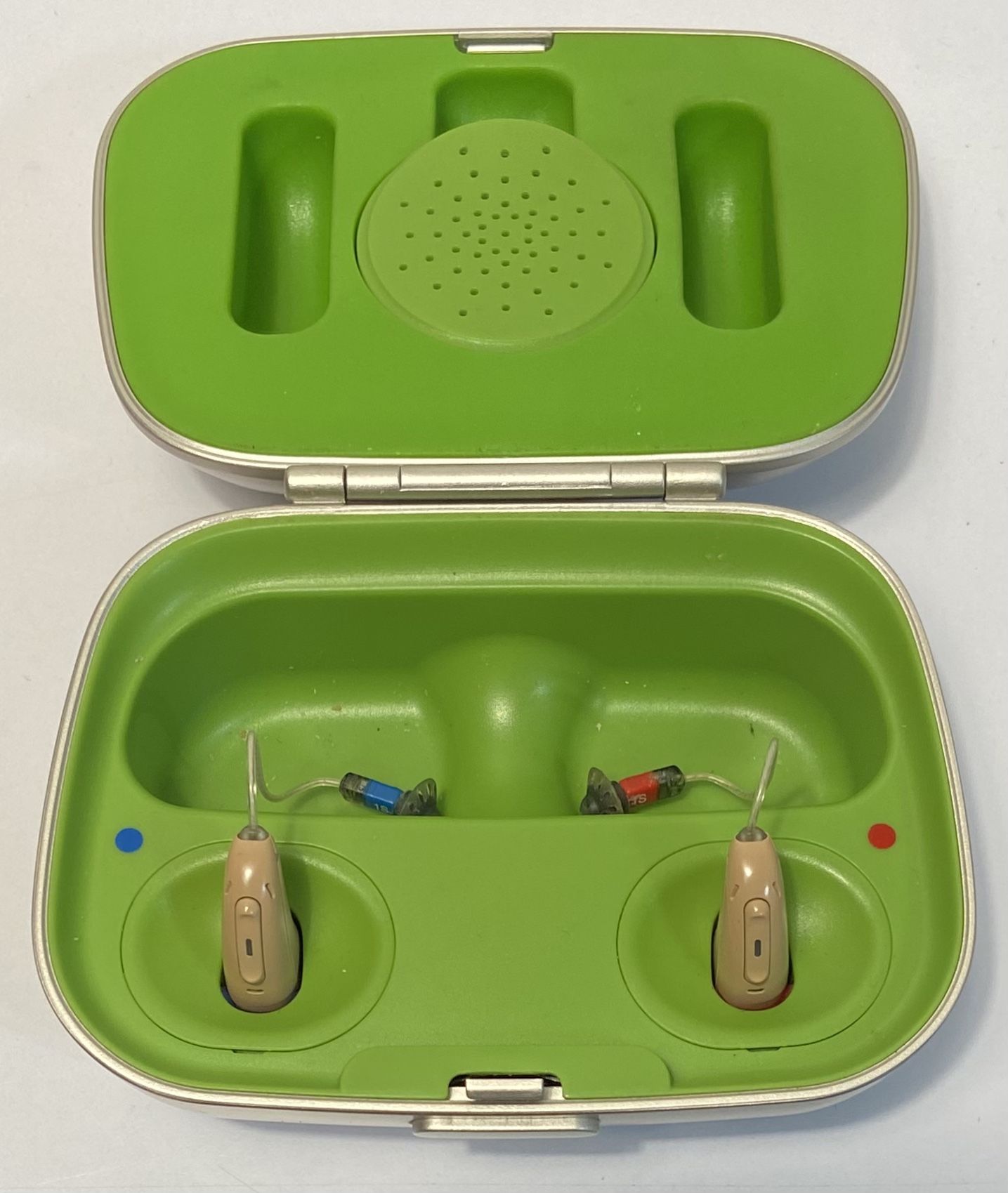Phonak Audeo 0459 Hearing Aids Rechargeable W/ Charging Case Tested & Works (#614)