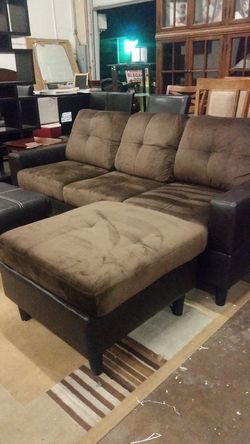 A small two-tone chocolate sofa chaise sectional for tighter space