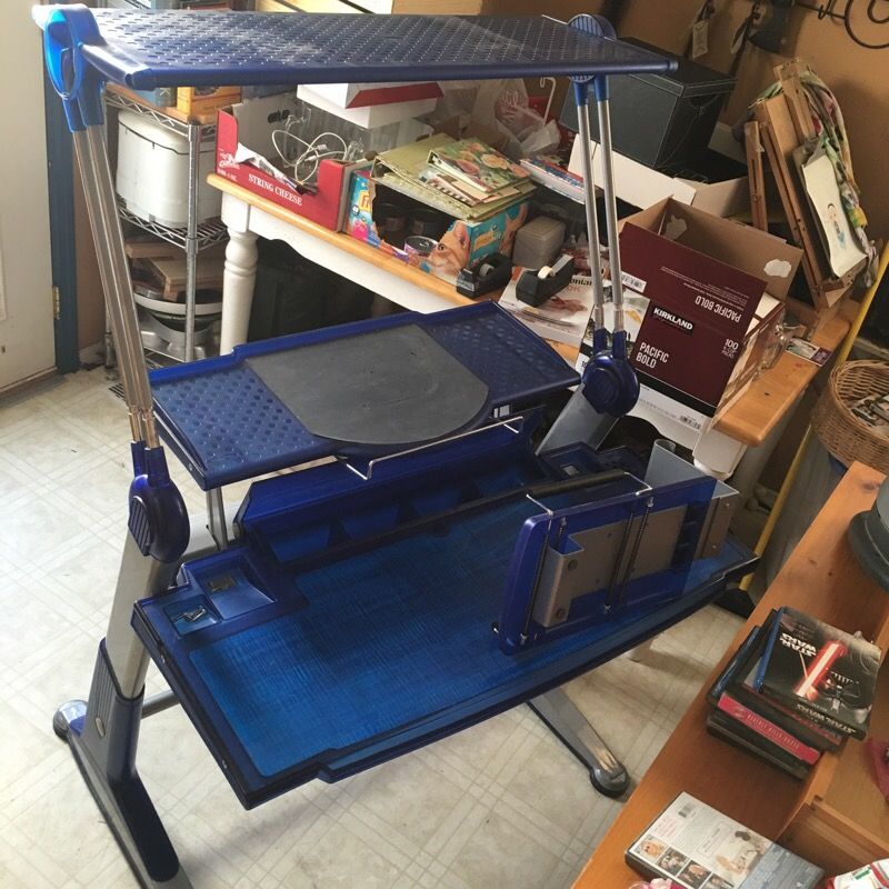 COMTA I-Max computer workstation