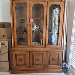 Drexel Heritage Furniture Company China Cabinet 