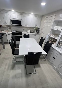 Dining sets , 6 chairs , no credit needed , zero money down , same day delivery 🚚