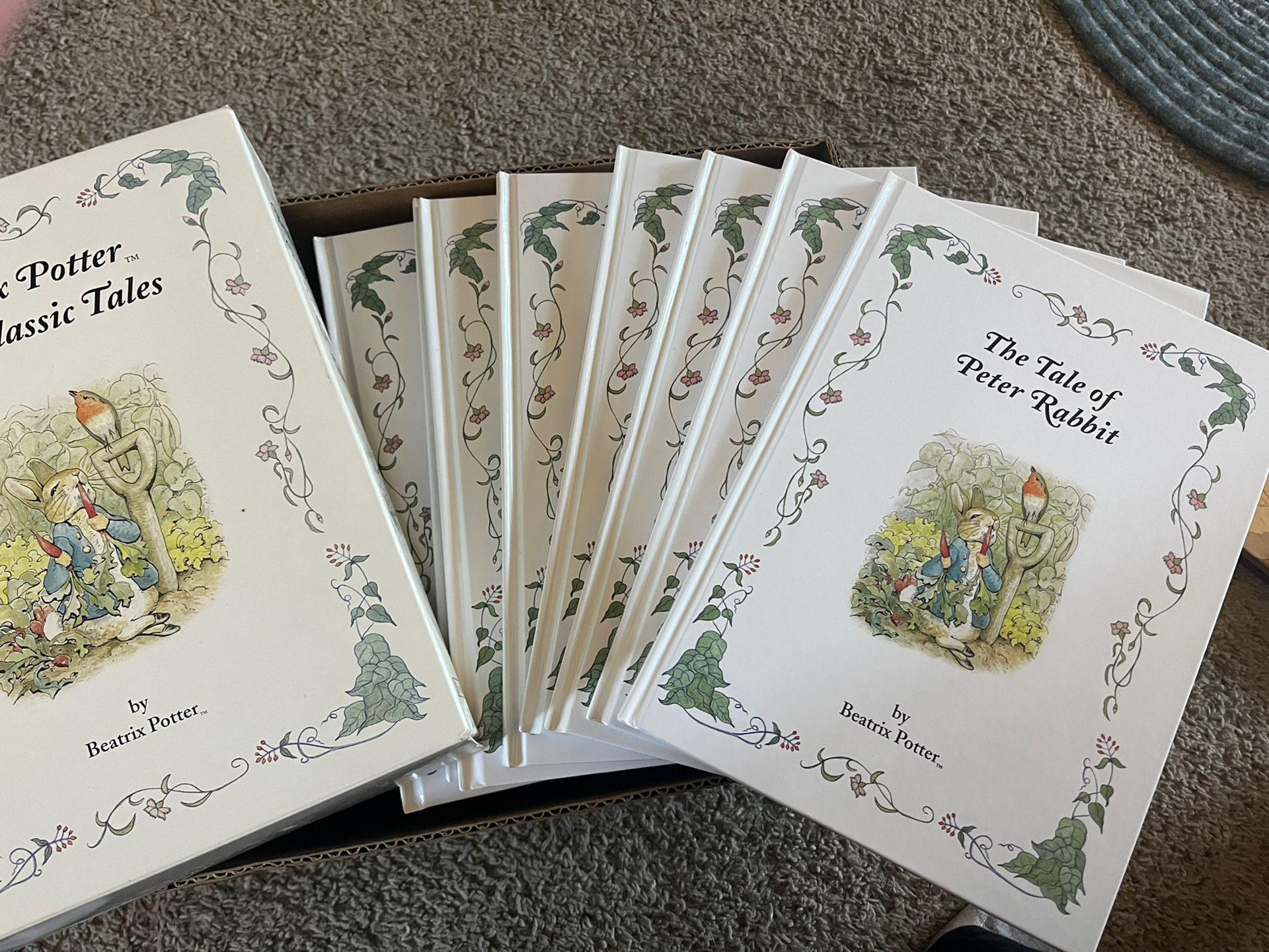 Beatrix Potter Eight Classic Tales Box Set