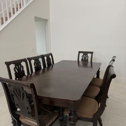 Ashley Dinning Table 