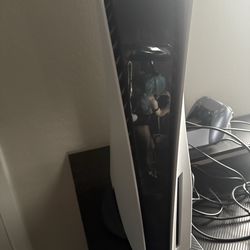 PlayStation 5 Disc w/ 2 controllers