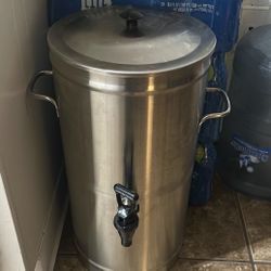 Coffee / Tea Dispenser ! 