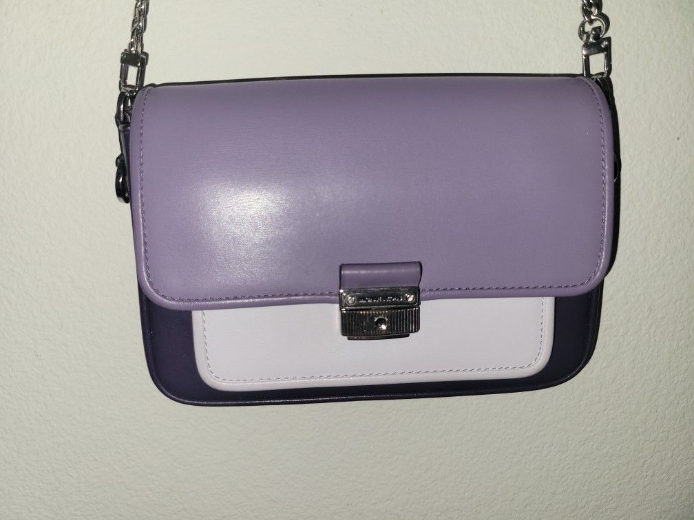 Michael Kors
Bradshaw Medium Color-Block Leather Messenger Bag