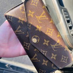 Sarah Monogram LV Wallet