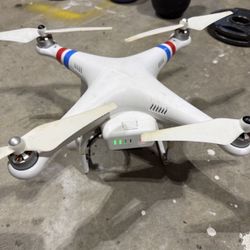 DJI Phantom Drone Bundle w/ GoPro HERO3, Batteries, Hard Case 