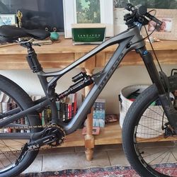 Mountain Bike Nukeproof Mega 275c Carbon Fiber