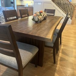 Dining Room Table With 6 Chairs 