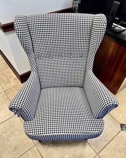 IKEA STRANDMON Wing Chair – Black/Beige Houndstooth – $100