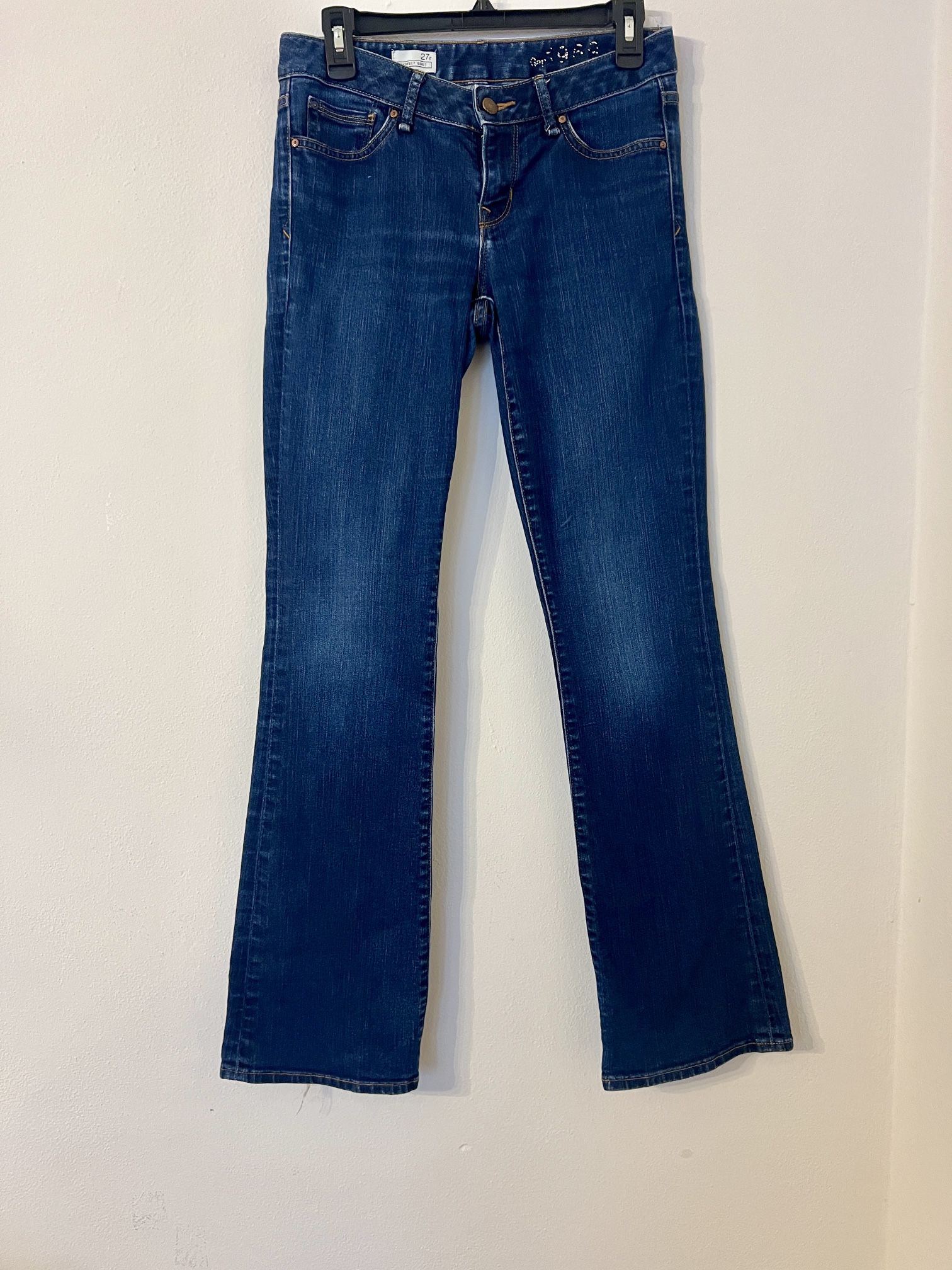 Gap 1969 Blue Jeans 27R Perfect Boot Dark Wash distressed 