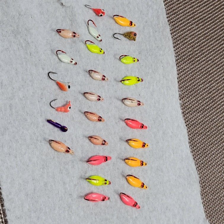 26 Ice Fishing Jigs