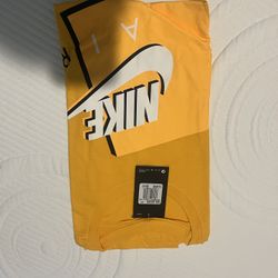 Nike Tee 