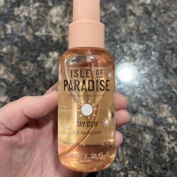 NEW ISLE OF PARADISE DAY DEW SELF TANNING FACE MIST $15!!