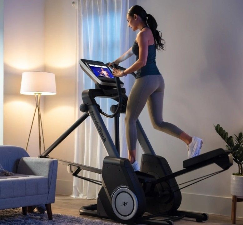 NordicTrack FS14i FreeStride Elliptical