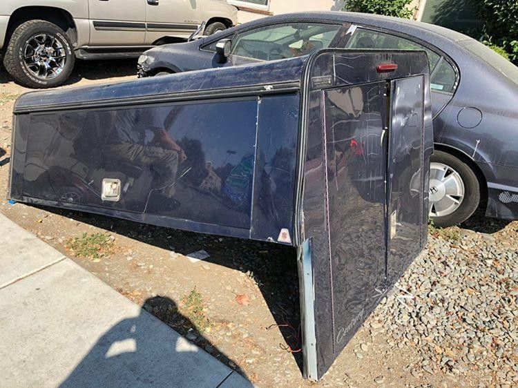 Free! Aluminum Camper Pick up in San Leandro