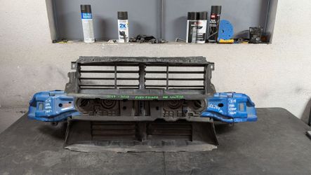 2013-2014-2015-2016-2017-2018-2019 FORD ESCAPE FRONT REINFORCEMENT AND AIR SHUTTER OEM USED #11249