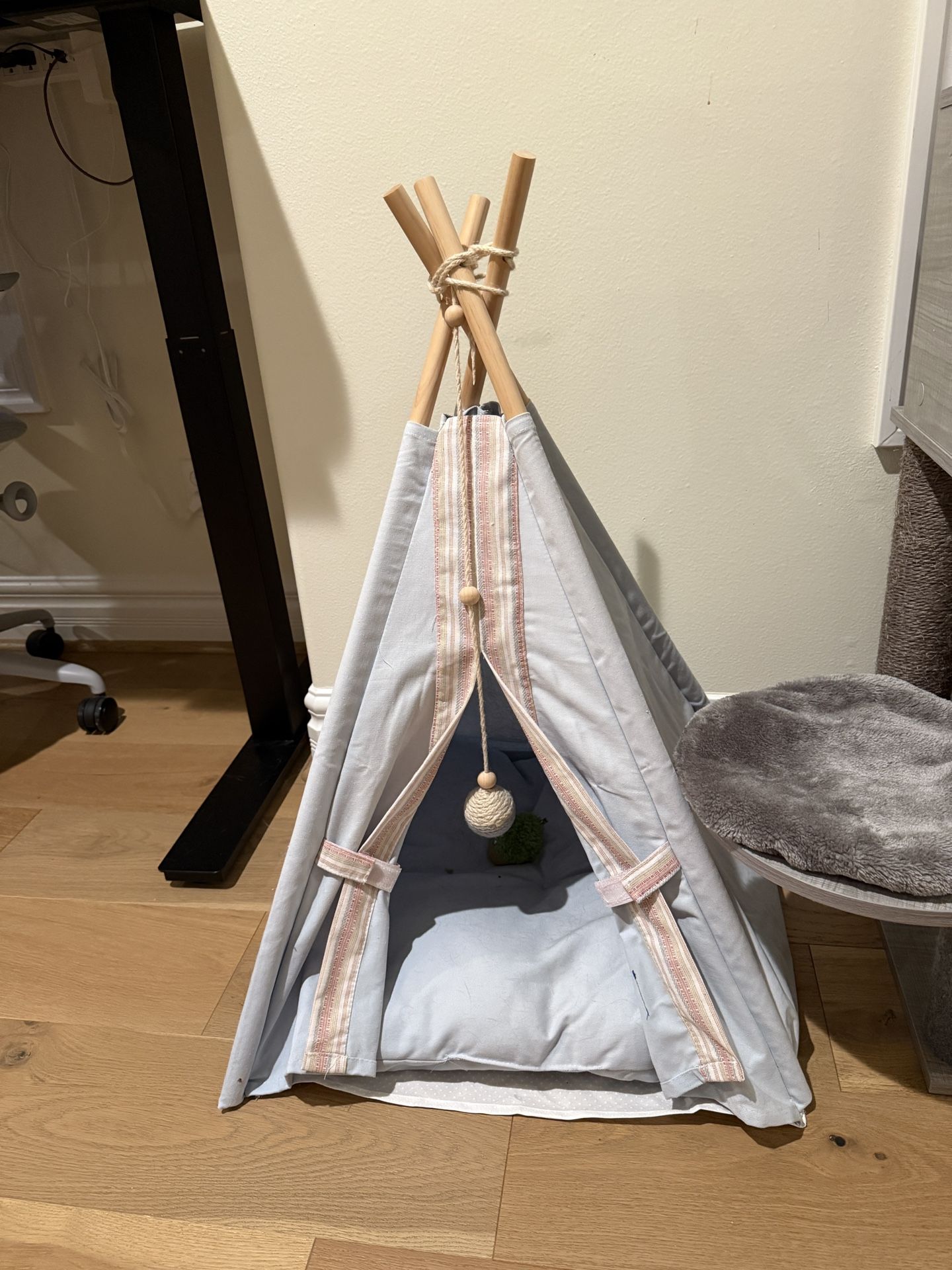 Pet Tent Bed