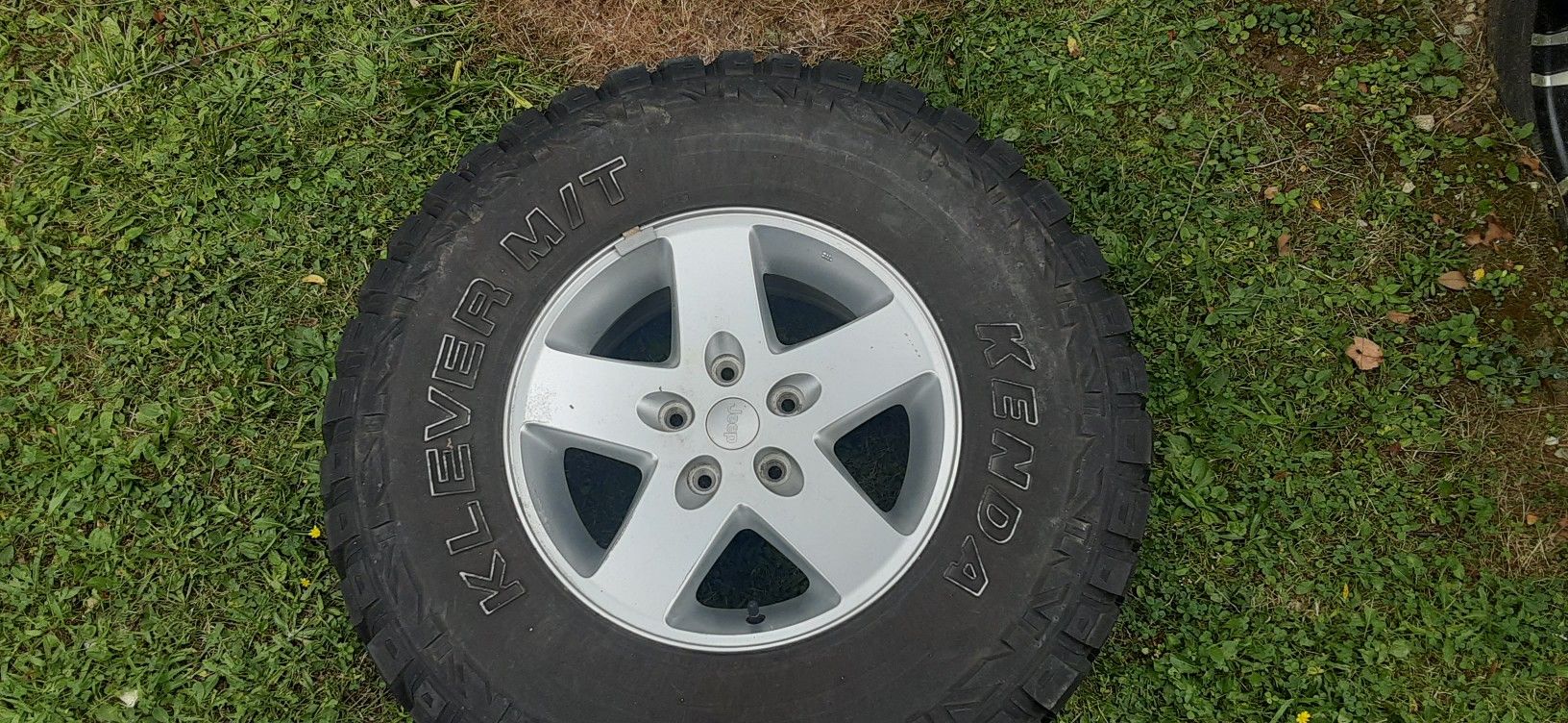 Jeep Wheel 