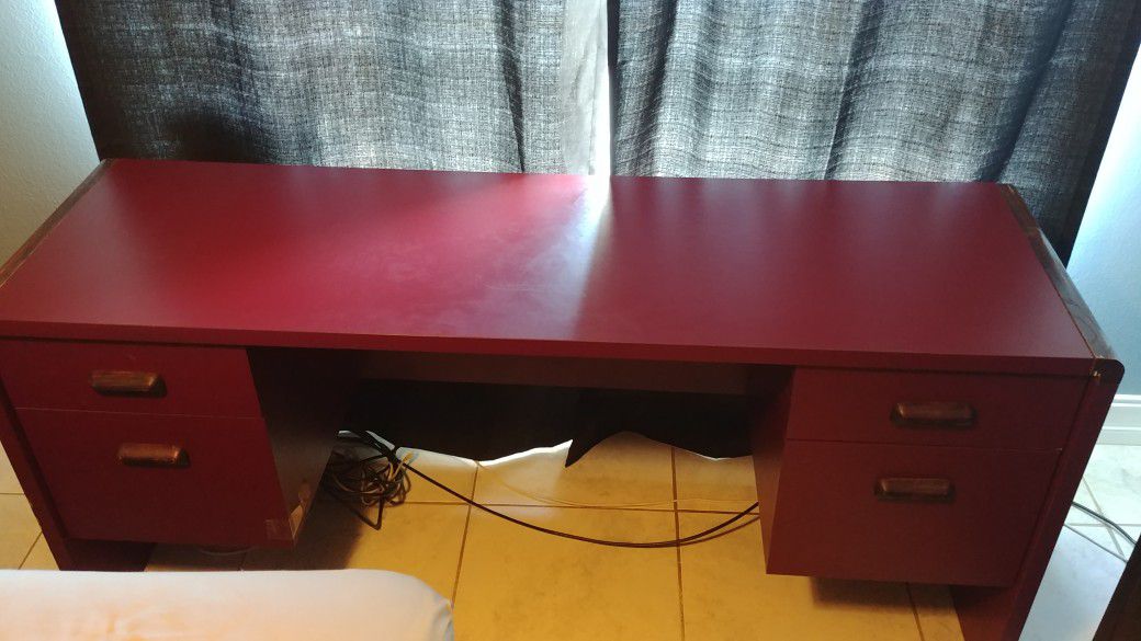 Large desk with 4 drawers - Moving Sale