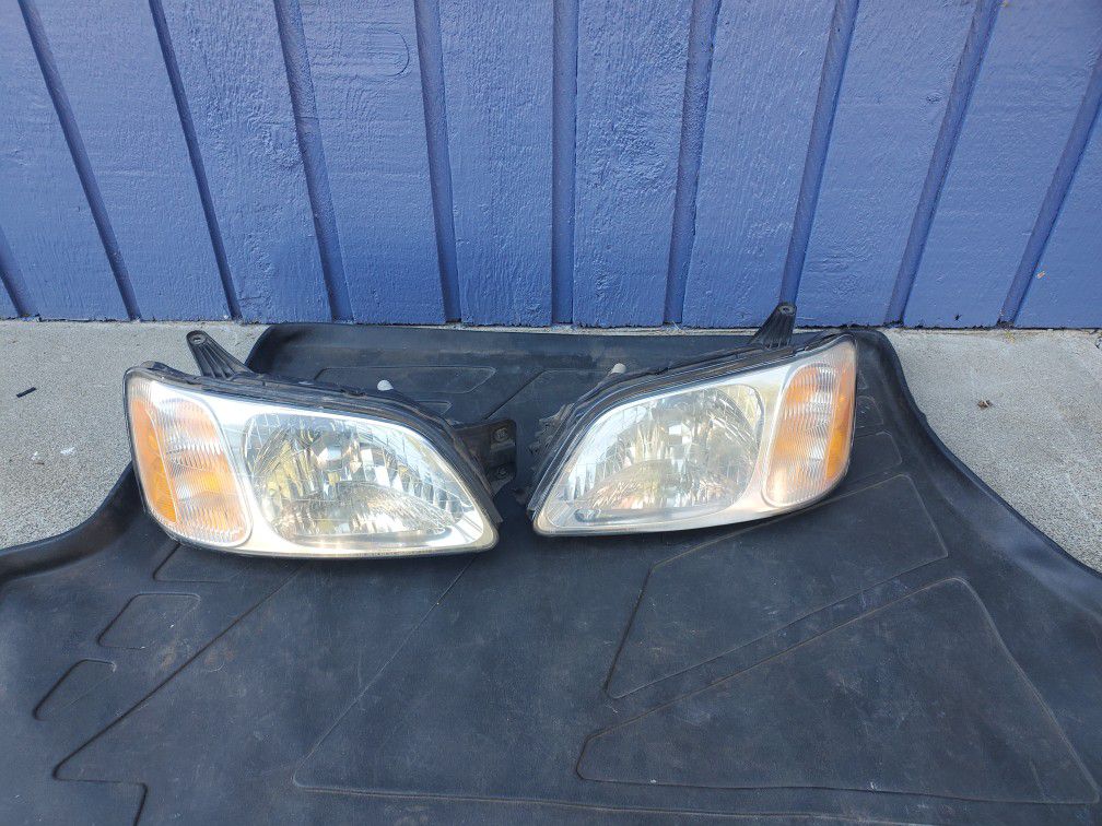 Subaru Legacy/Outback Parts- Headlights 