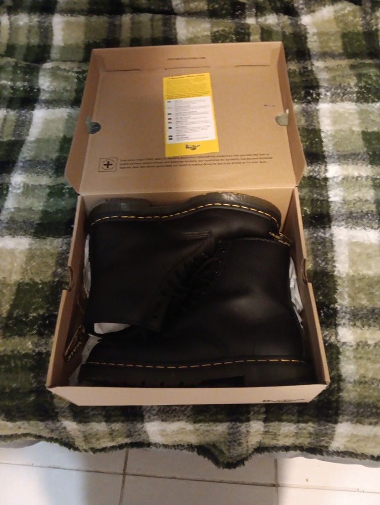 Dr Martin Boots