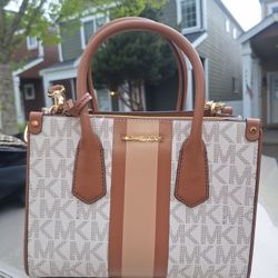 MICHAEL KORS Authentic CENTER STRIPE Camel/Maple- MK Print Small Crossbody Purse