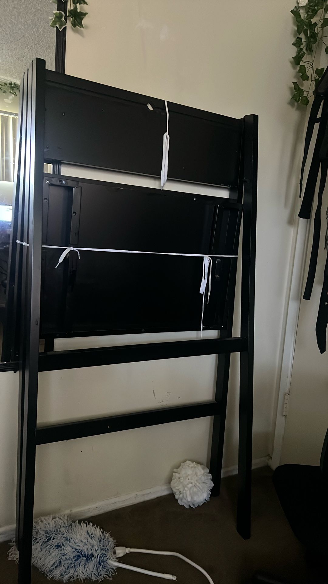 Oasis Ladder Desk