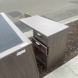 Free L shaped desk