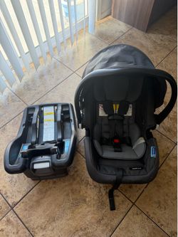 Graco Car Seat W/ Base