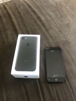 Iphone 7 ( FOR PARTS)