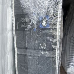 New Queen Mattress Sealy