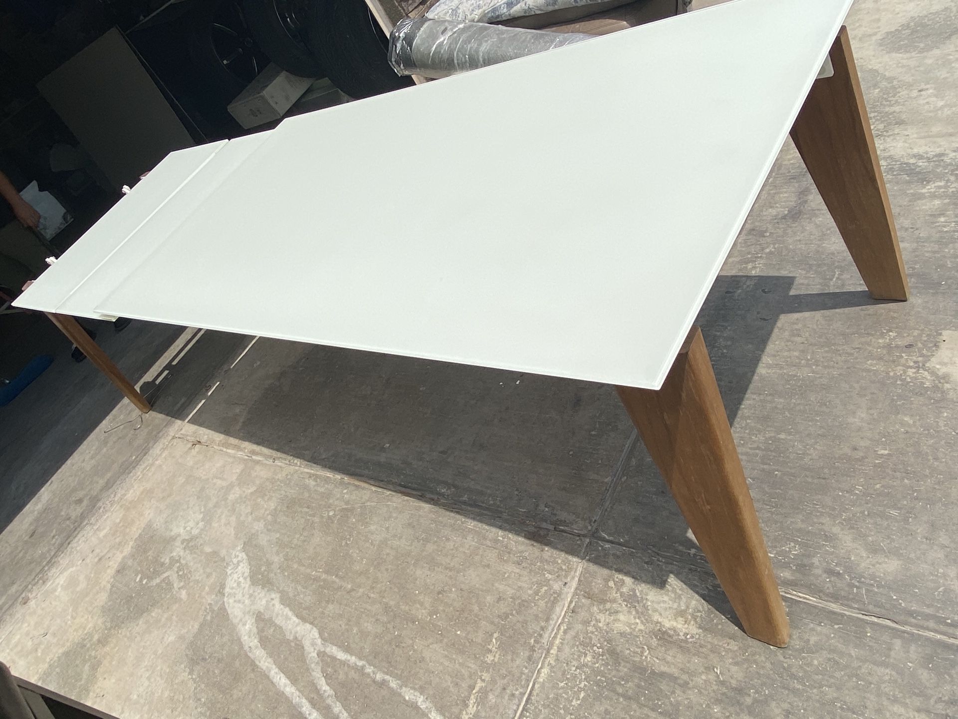 Dining Table (extension)