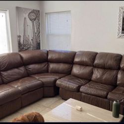 Beautiful Elegant Upscale Luxury Italian Leather Large Sectional Recliner Sofa With Sofa Bed