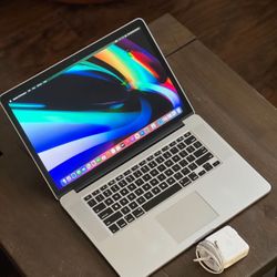 MacBook Pro i7 512gb