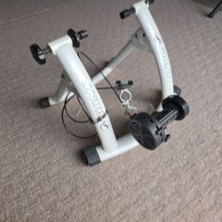 Giant Heavy Duty Bike Stand & Trainer