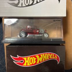 Hot Wheels Collectors Exclusive 1932 Ford Coupe redline club