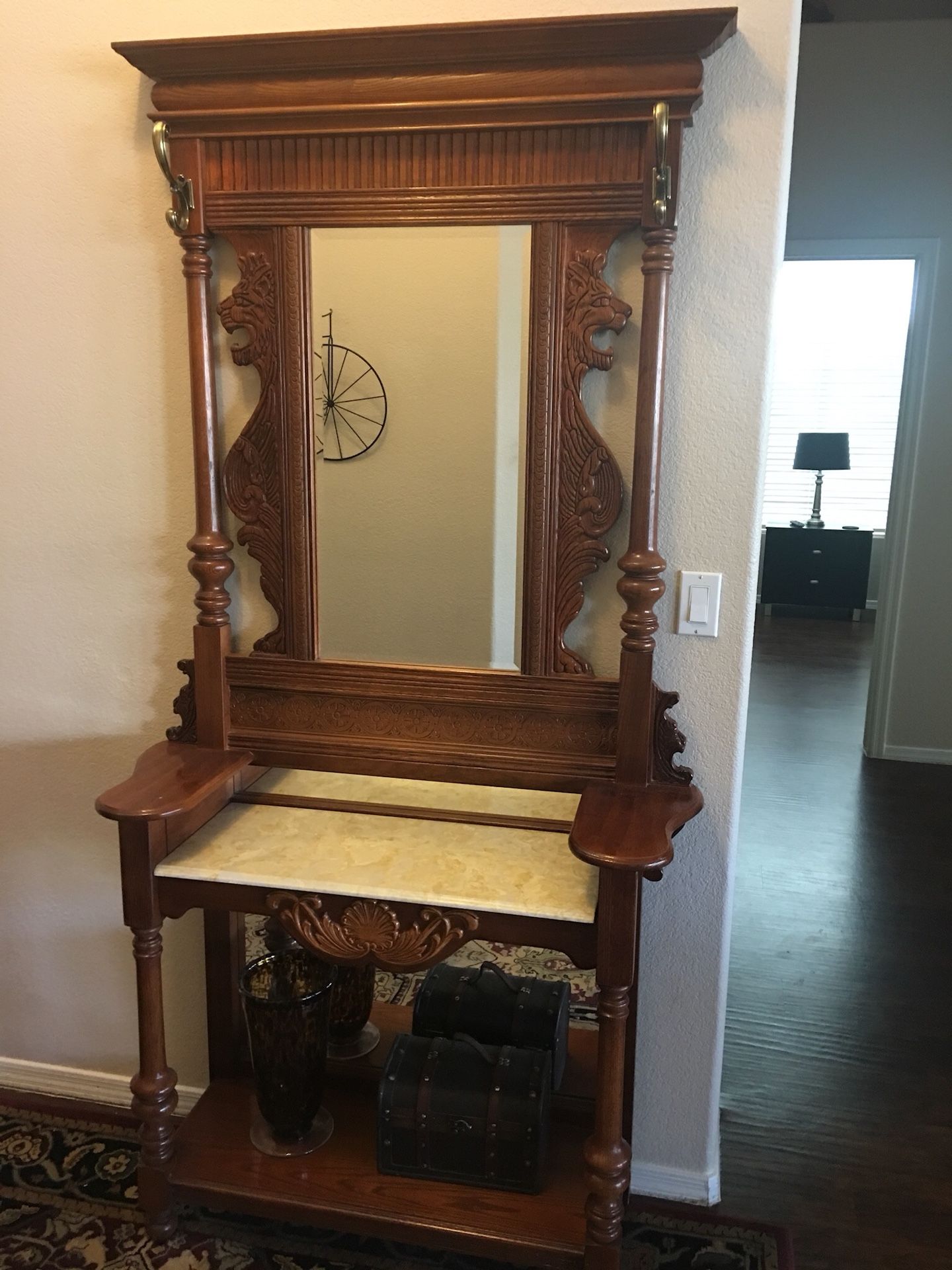 Antique Pulaski Lion’s Head Hall Tree