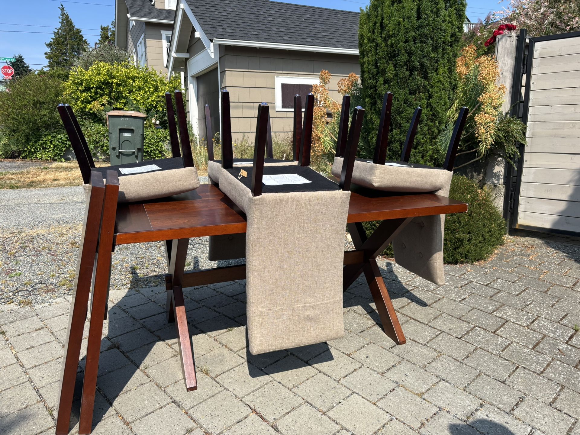Dining Room Table With 2 Extensions and 4 Chairs